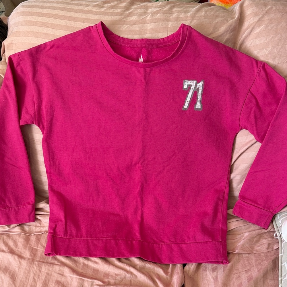 Disney Parks Juniors-sized Sweatshirt Pink ‘71 Graphic/Walt Disney World